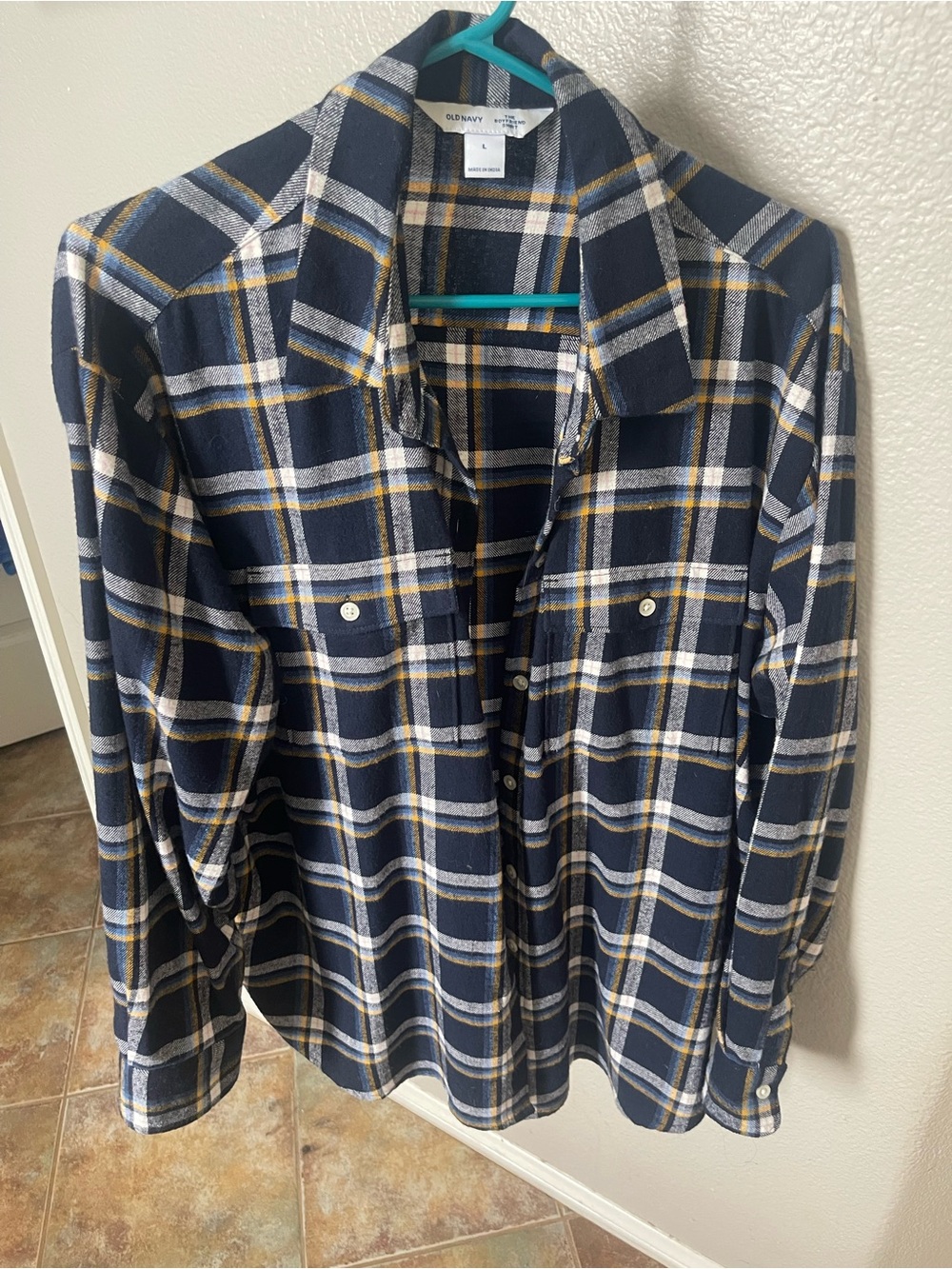 Old Navy Women’s Flannel Button-Down Boyfriend Fit button down shirt